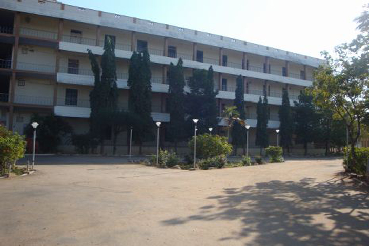 https://cache.careers360.mobi/media/colleges/social-media/media-gallery/3720/2019/3/1/Campus View of Mookambigai College of Engineering Pudukkottai_Campus-View.jpg